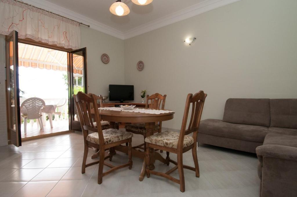 Apartments Villa Salona Opatija Bilik gambar